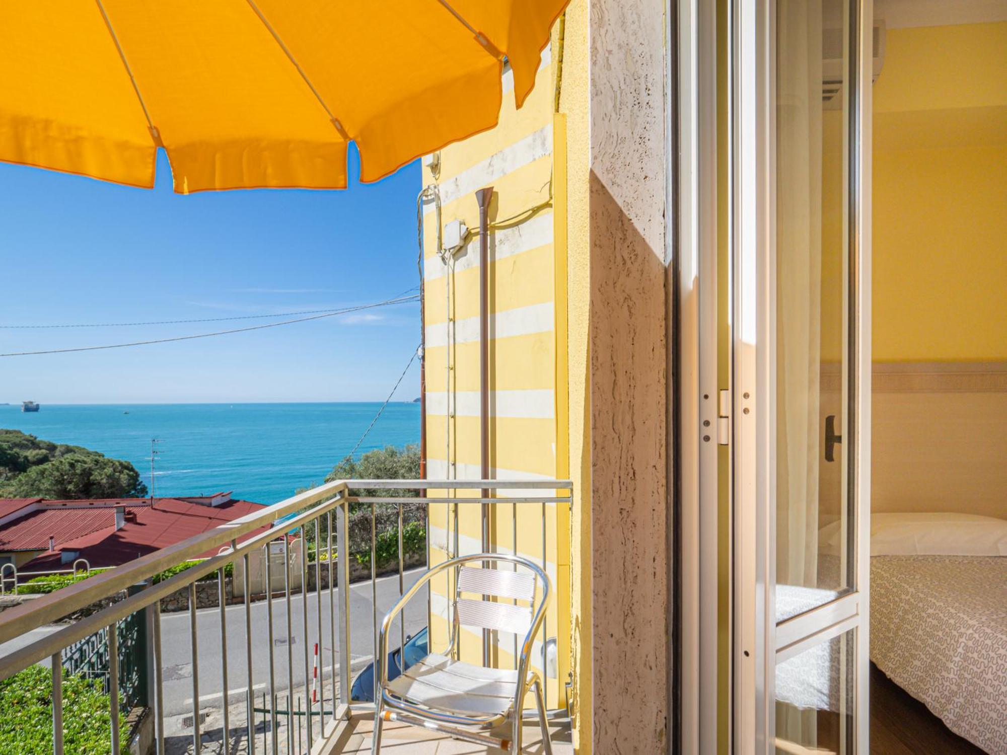 Hotel Il Nido Tellaro Esterno foto
